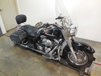 Harley-Davidson : Touring Road King Custom in Great condition, one of a kind, black paint