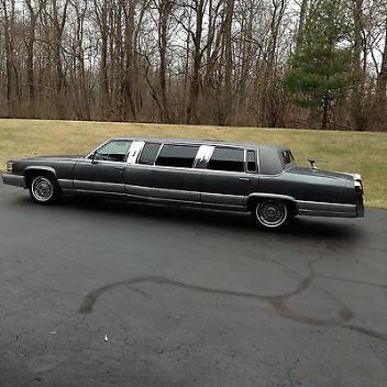 Cadillac : Fleetwood Fleetwood Brougham 1990 cadillac stretch wide body limousine by custom coach works 34 410 miles
