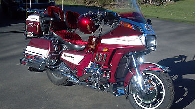 Honda : Gold Wing Honda GL1200 1984 Completely redone 5 years ago, Ready to ride