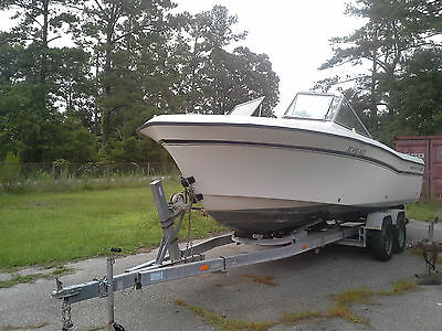 24' Grady White Tournament 243 Fishing Boat w/Evinrude 225 HP V6 Outboard Motor