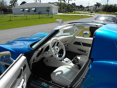 Chevrolet : Corvette Stingray Blue T top White Interior 350 hp  Auto