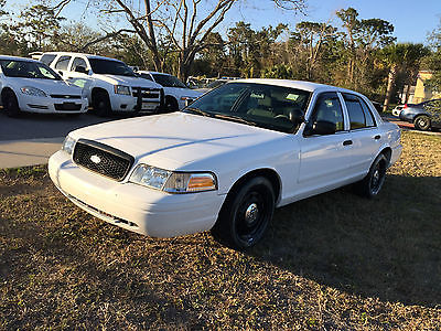 Ford : Crown Victoria POLICE P71 FORD CROWN VIC P71 POLICE INTERCEPTOR UNMARKED LOW IDLE HOURS + MILES WHELEN LED