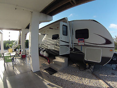 Keystone Outback Sidney Edition, model 310BHS, 31 ft trailer, 2 bedrooms