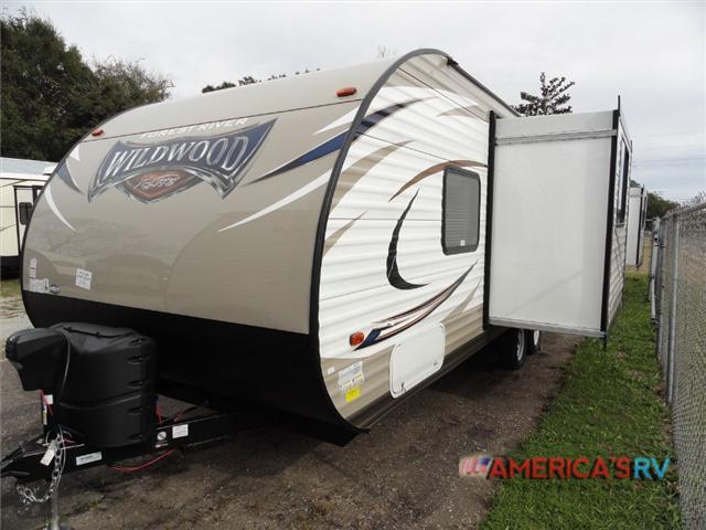 2016 Forest River Wildwood X-Lite 263BHXL