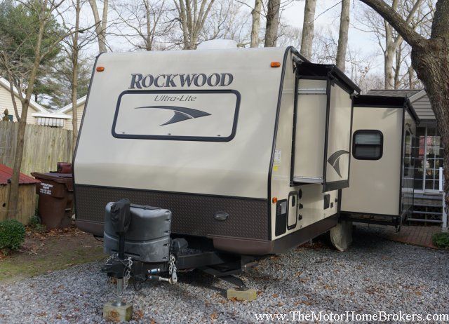 2014 Rockwood Ultra Lite 2604WS + Truck Available