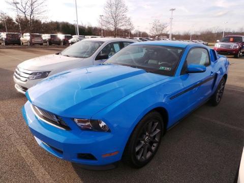 2011 Ford Mustang 2 Door Coupe