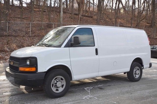 2010 Chevrolet Express 2500 Minivan/Van Cargo Van