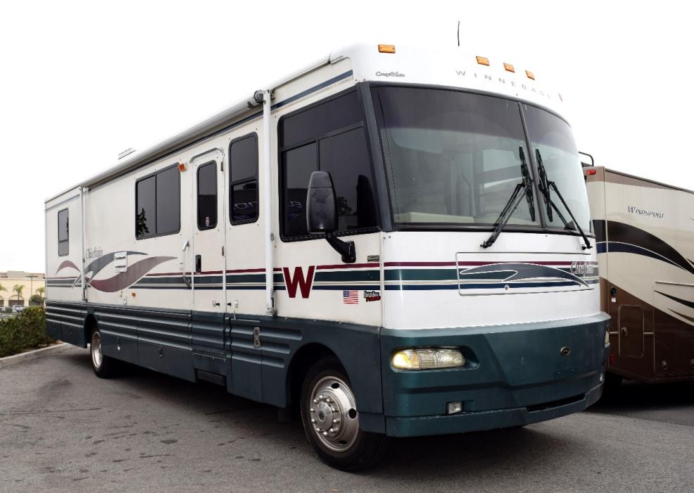 2000 Winnebago CHIEFTAIN 36L