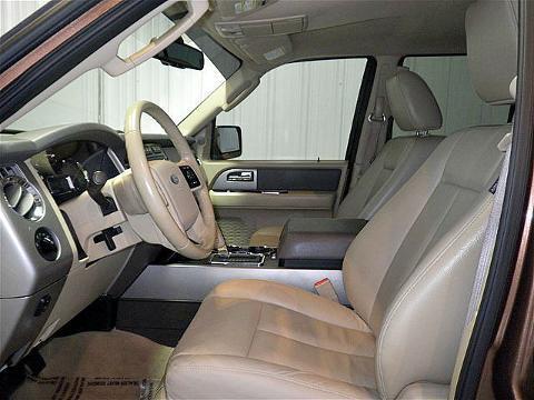 2011 Ford Expedition 4 Door SUV, 1