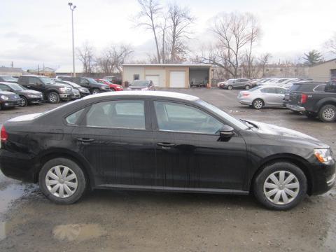 2012 Volkswagen Passat 4 Door Sedan