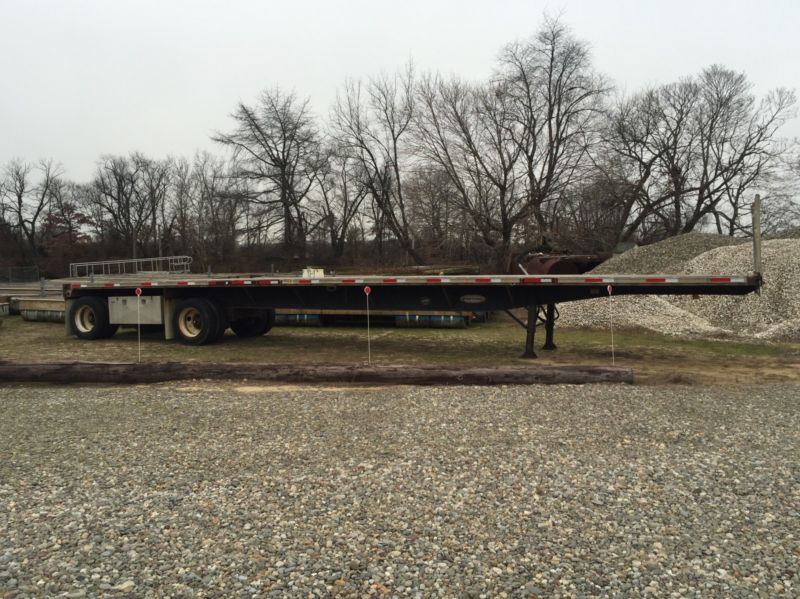 2003 Fontaine flatbed trailer