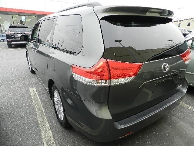 2014 Toyota Sienna Minivan/Van XLE