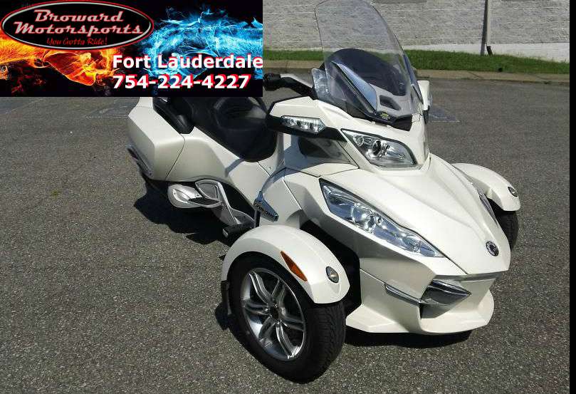 2016 Can-Am Spyder RT Limited Pearl White