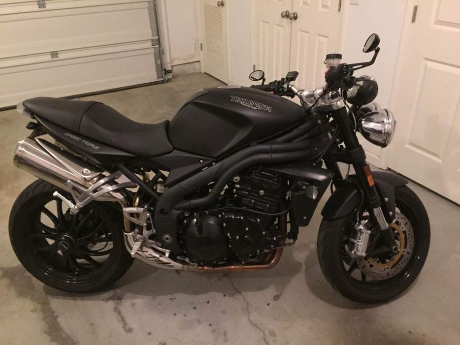 2010 Triumph Speed Triple 1050