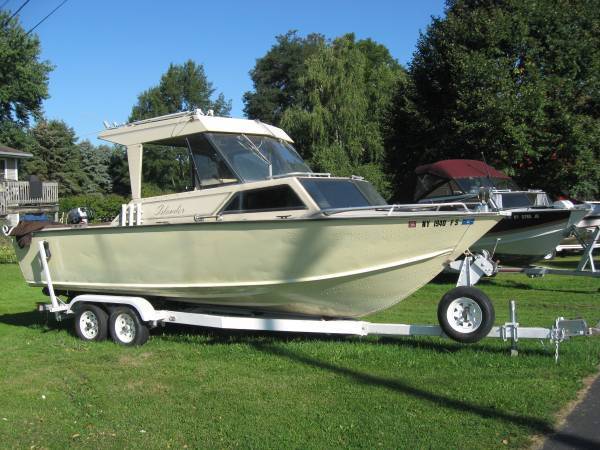 22' 1986 Starcraft Islander Hardtop