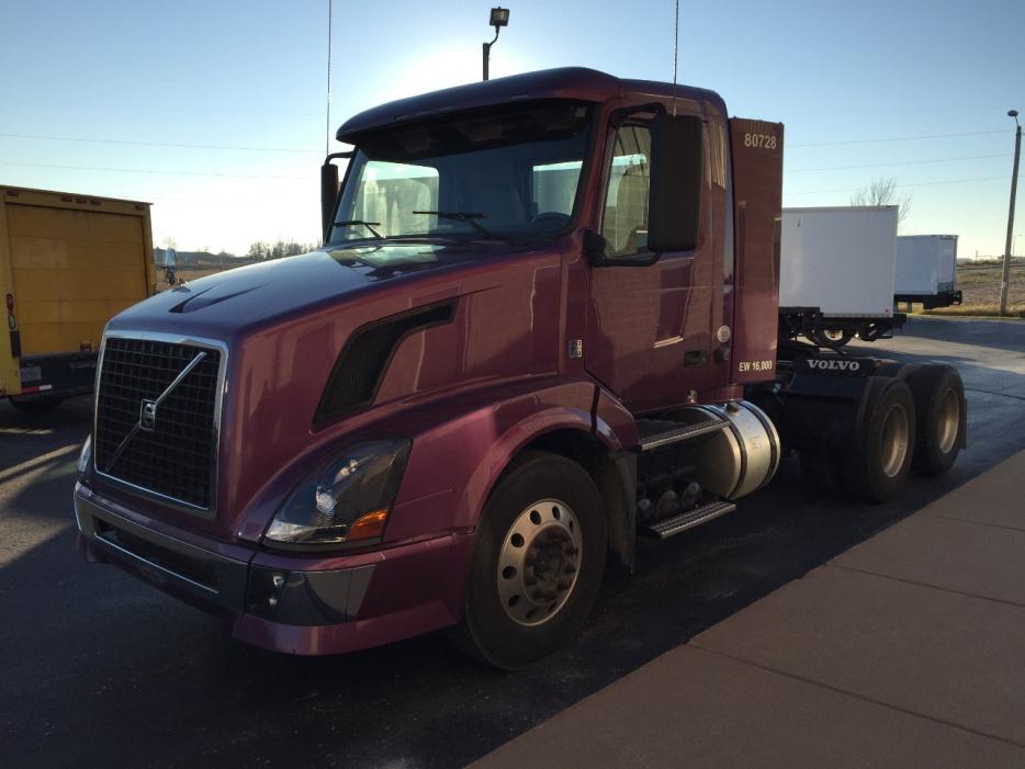 2010 Volvo Vnl64t300