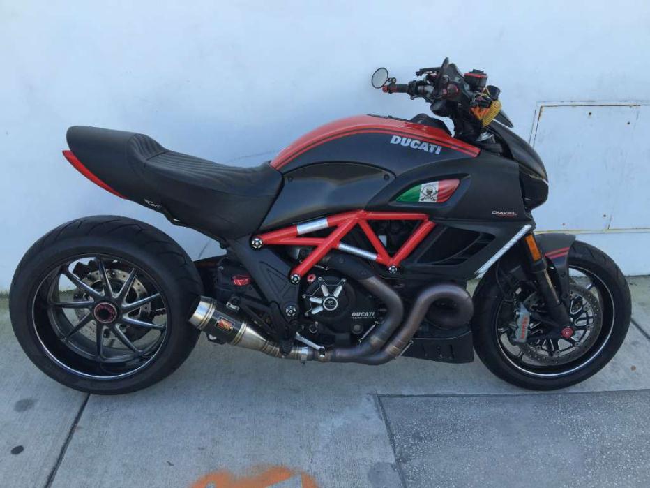 2015 Ducati Superbike 899 PANIGALE