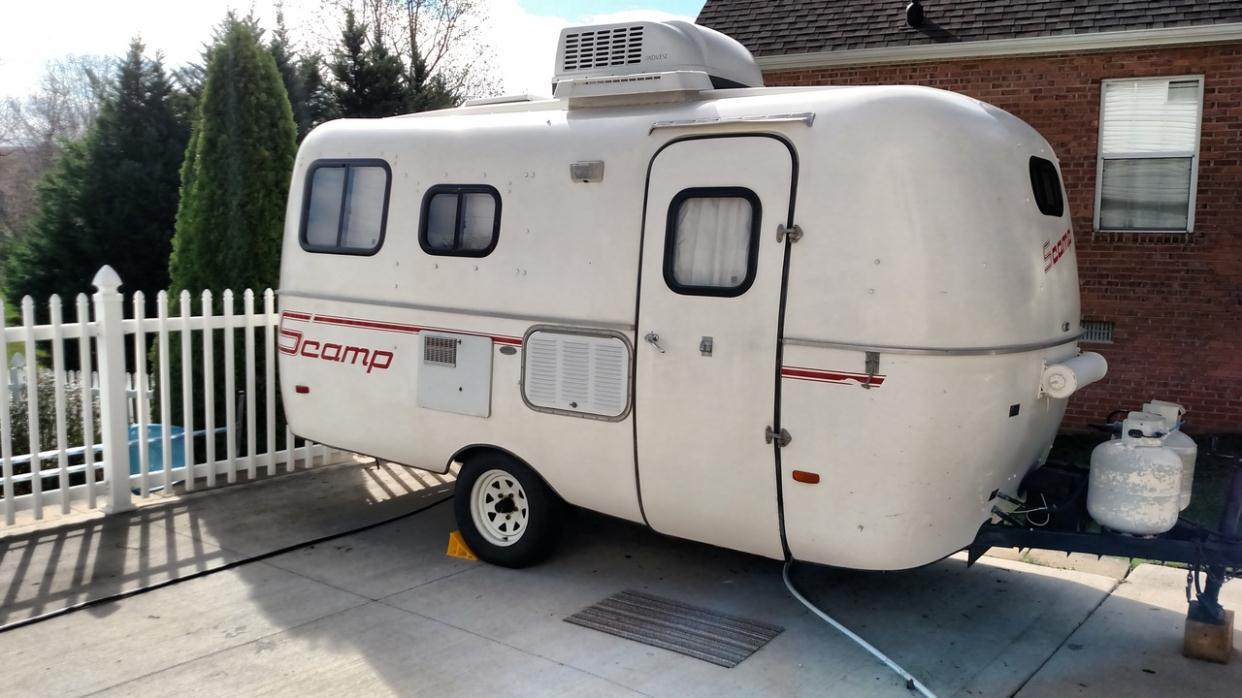 Scamp Economical Trailer Camper - Light fresh water tank Scamp 16 RVs for s...