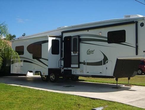 2012 Excel/Peterson Ind   Limited Fifth Wheel Series M