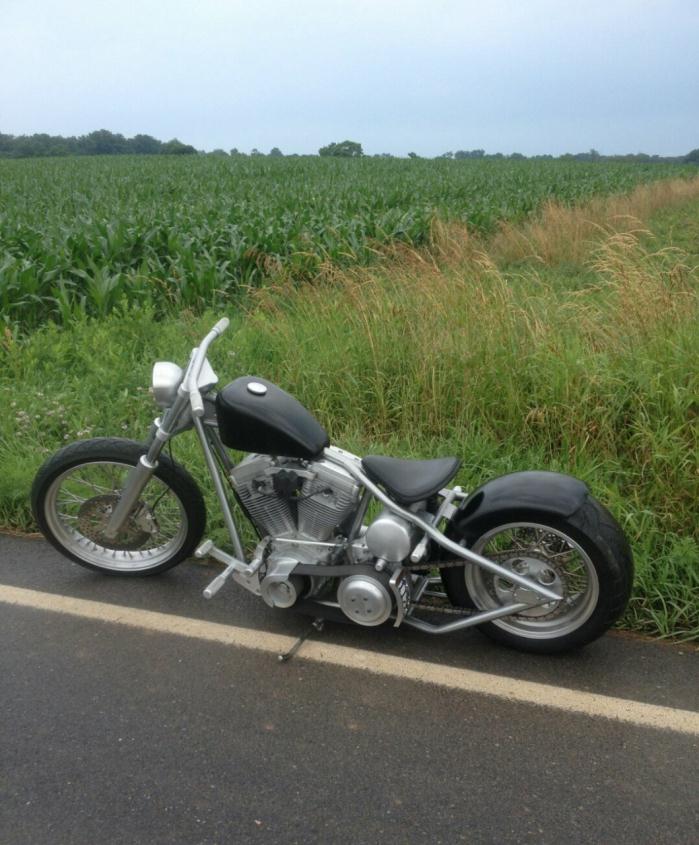 1998 Honda Magna