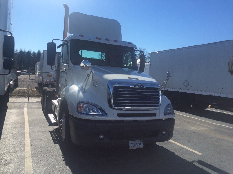 2009 Freightliner Cl12064st-Columbia 120