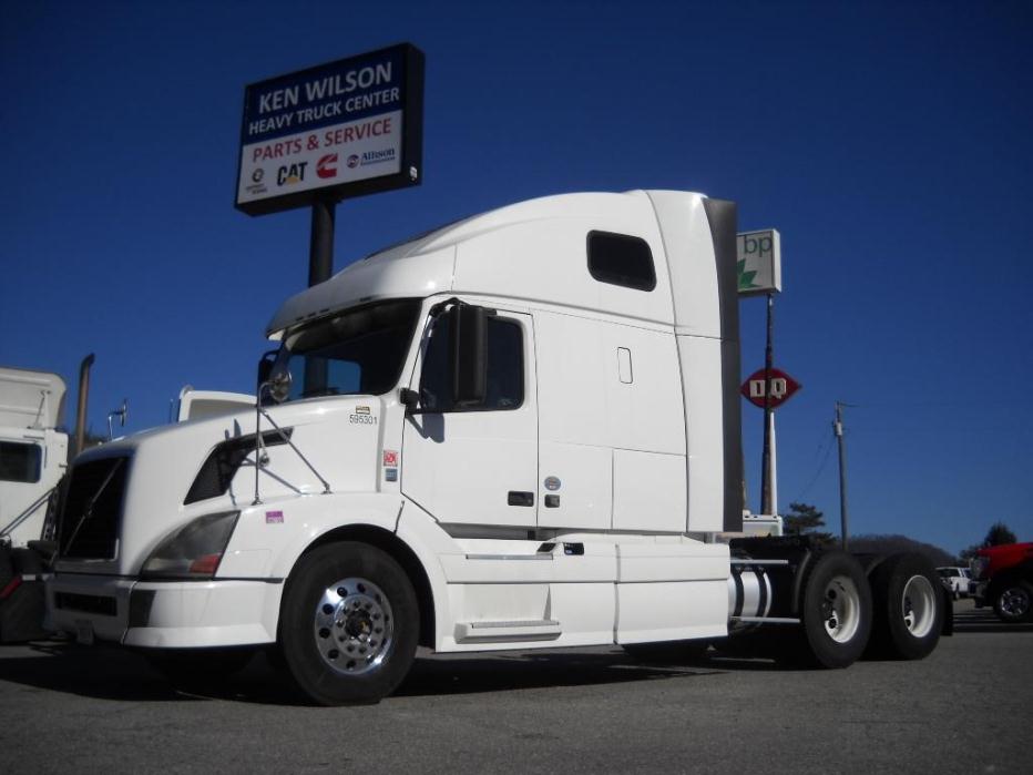 2011 Volvo Vnl64t670