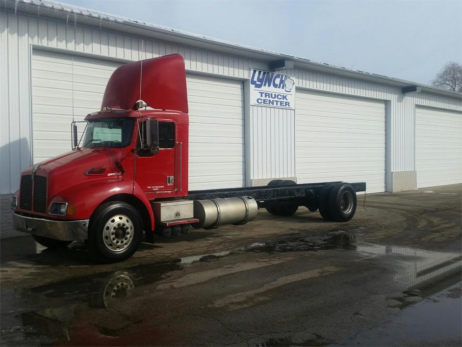 1998 Kenworth T300