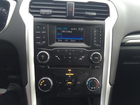 2014 Ford Fusion 4 Door Sedan, 3
