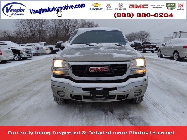 2003 GMC Sierra 2500HD 4D Crew Cab Base