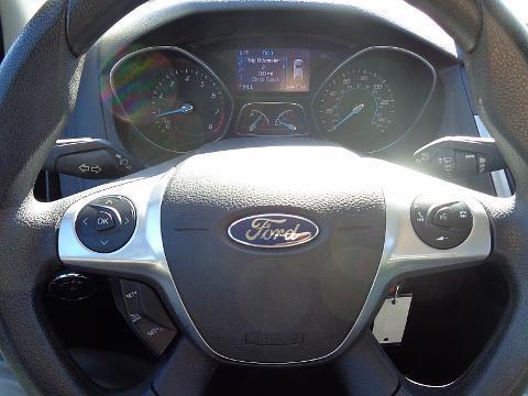2014 Ford Focus 4 Door Sedan, 3
