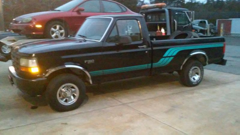 1994 Ford F150 4 x 4 Short Bed 5 Speed
