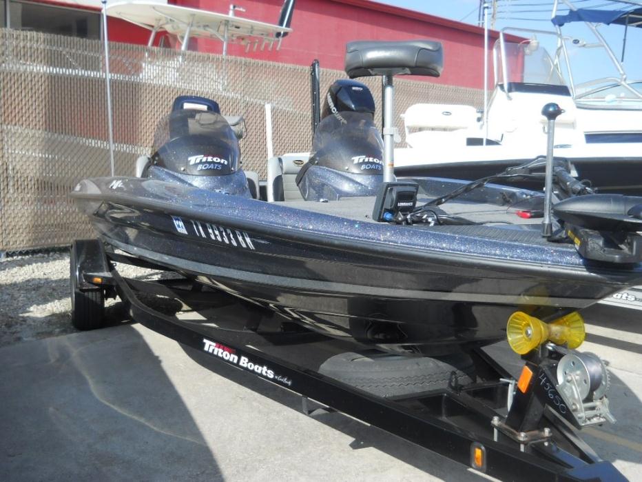 2010 Triton 18 Explorer