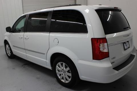 2014 Chrysler Town & Country 4 Door Passenger Van