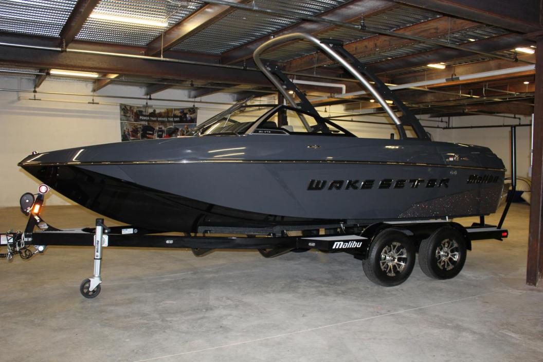 2016 Malibu Boats LLC 20 VTX