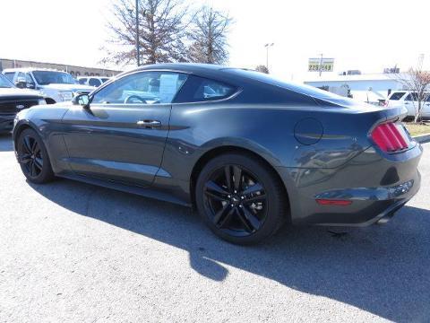 2015 Ford Mustang 2 Door Coupe, 2