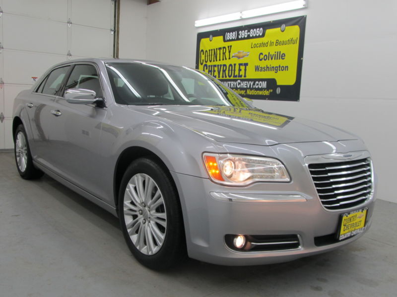 2014 Chrysler 300C all wheel drive ***THIS ONE IS LOADED***