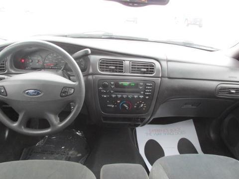 2003 Ford Taurus 4 Door Sedan, 3