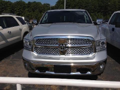 2013 RAM 1500 4 Door Crew Cab Short Bed Truck