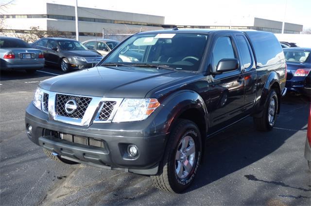 2013 Nissan Frontier Extended Cab Pickup SV