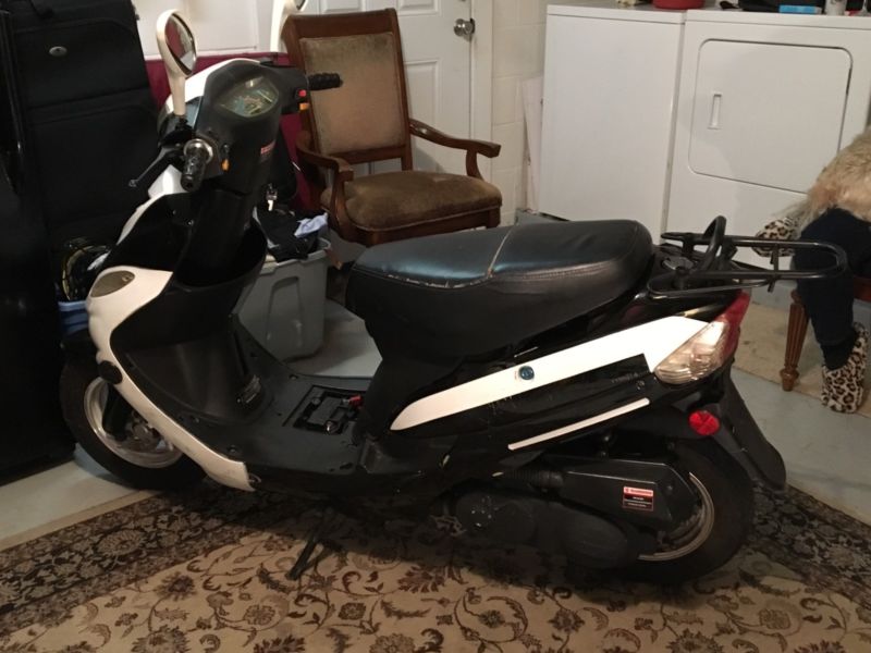 $350  2009 Scooter