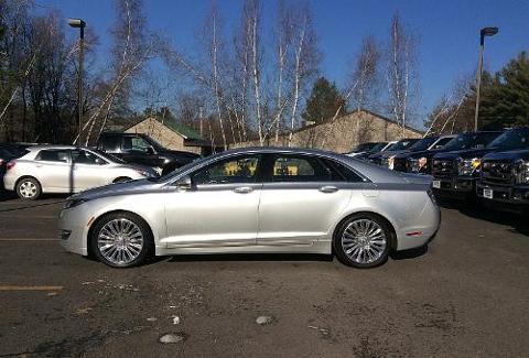 2014 Lincoln MKZ 4 Door Sedan