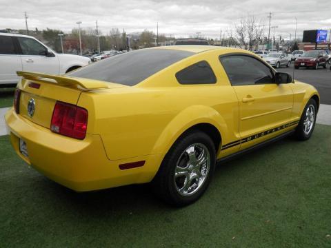 2005 Ford Mustang 2 Door Coupe, 2