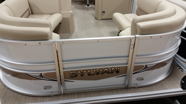 2016 Sylvan 8520MIRAGECRS