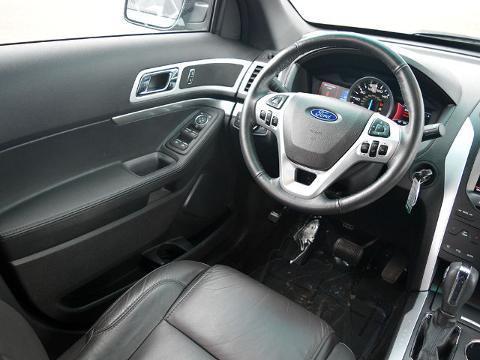 2015 Ford Explorer 4 Door SUV, 3