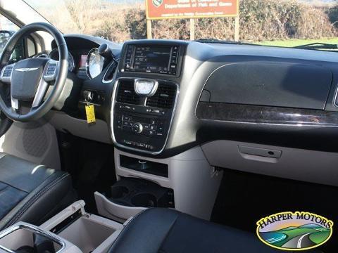 2014 Chrysler Town & Country 4 Door Passenger Van