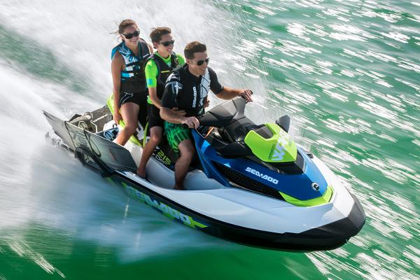 2016 Sea-Doo Wake Pro 215 W/DB