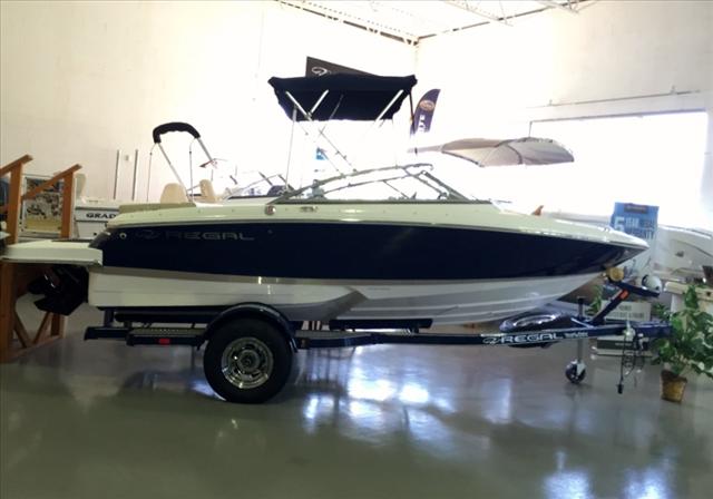 2015 Regal Bowrider 1900 ES