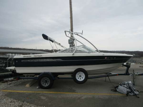 2006 Bayliner 215 Classic