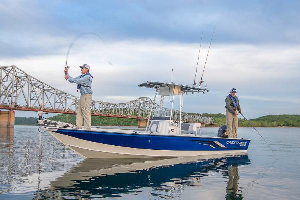 2016 Crestliner 2200 Bay