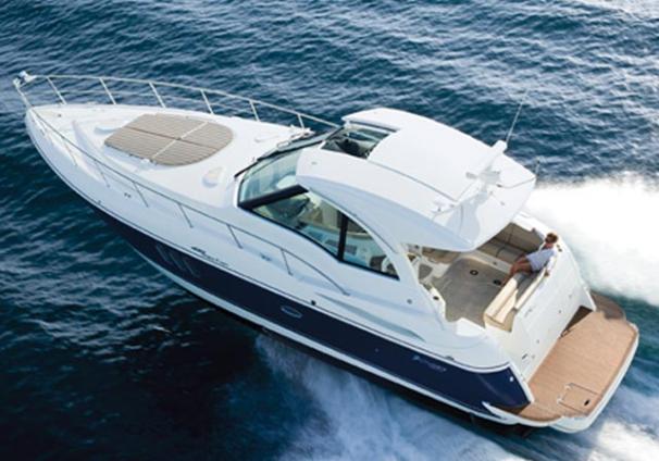 2010 Cruisers Yachts 420 Sports Coupe